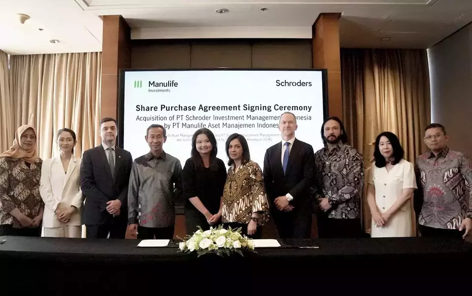 manulife akuisisi schroder